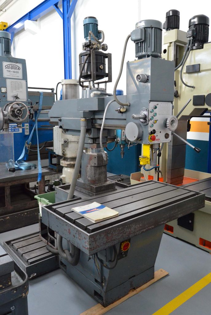 Used Irsasa RSH-32 drilling machine