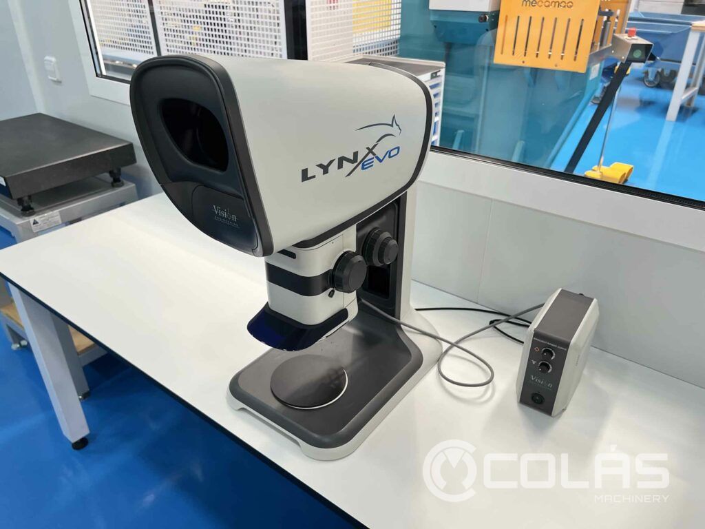 Second hand Lyxn EVO microscope